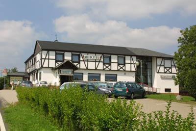Hotel Taunusblick Hömberg Екстериор снимка